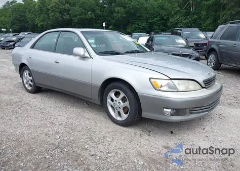 2001 Lexus Es 300 300 из США, поврежденный, VIN JT8BF28G910291019